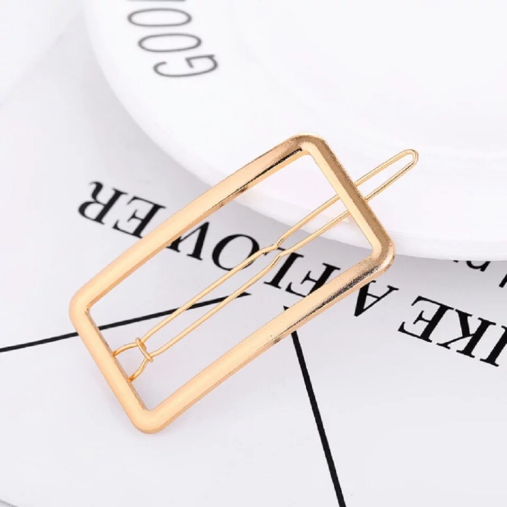 ⚜️[𝟯/$𝟭𝟴]⚜️Gold Rectangular Simple Barrette NEW - Picture 2 of 6
